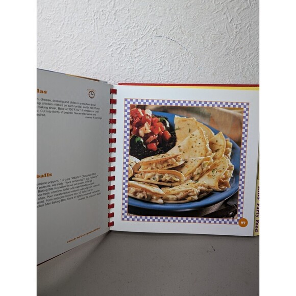 Favorite Brand Name Kids' Party Food / Cooking For Kids 2‎ Books In One - Spiral - Picture 5 of 7